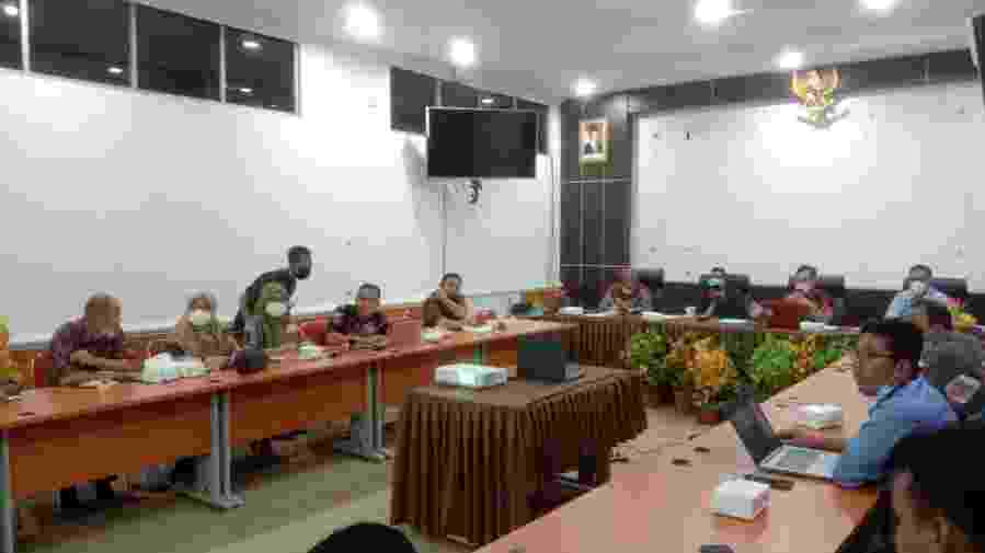 8254ccc1-2e21-4221-9d8f-1413a42e3dcf